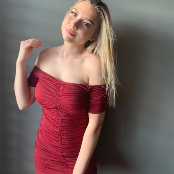 Dress - Picture 3 of 3